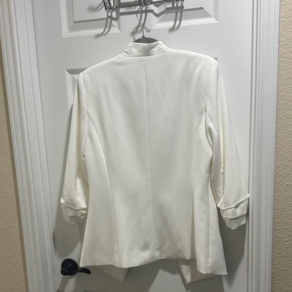 Rachel Zoe Cream Open-Front Blazer with Ruched 3/4 Sleeves - Picture 3 of 3
